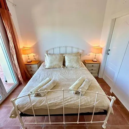 Villa Casa Luna - Three Bedroom With Stunning View